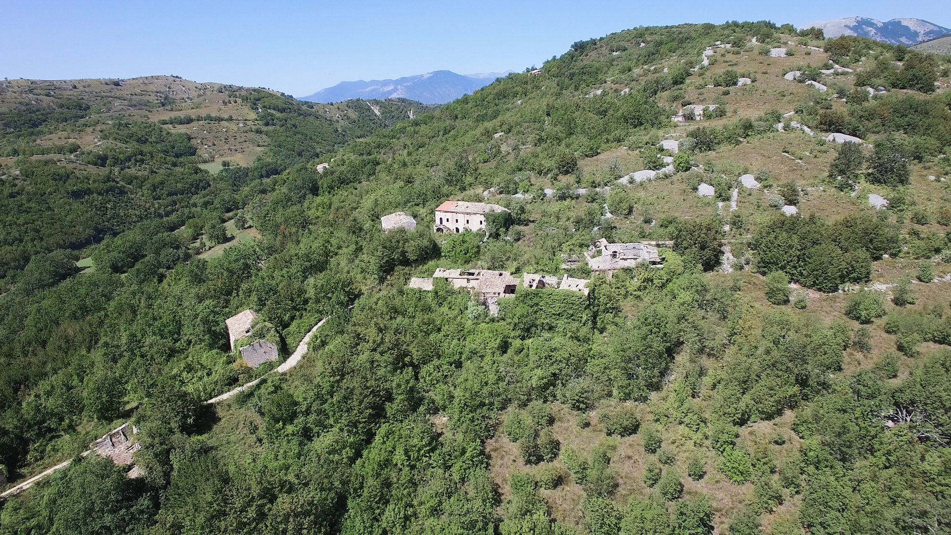 Il borgo abbandonato di Cortignale